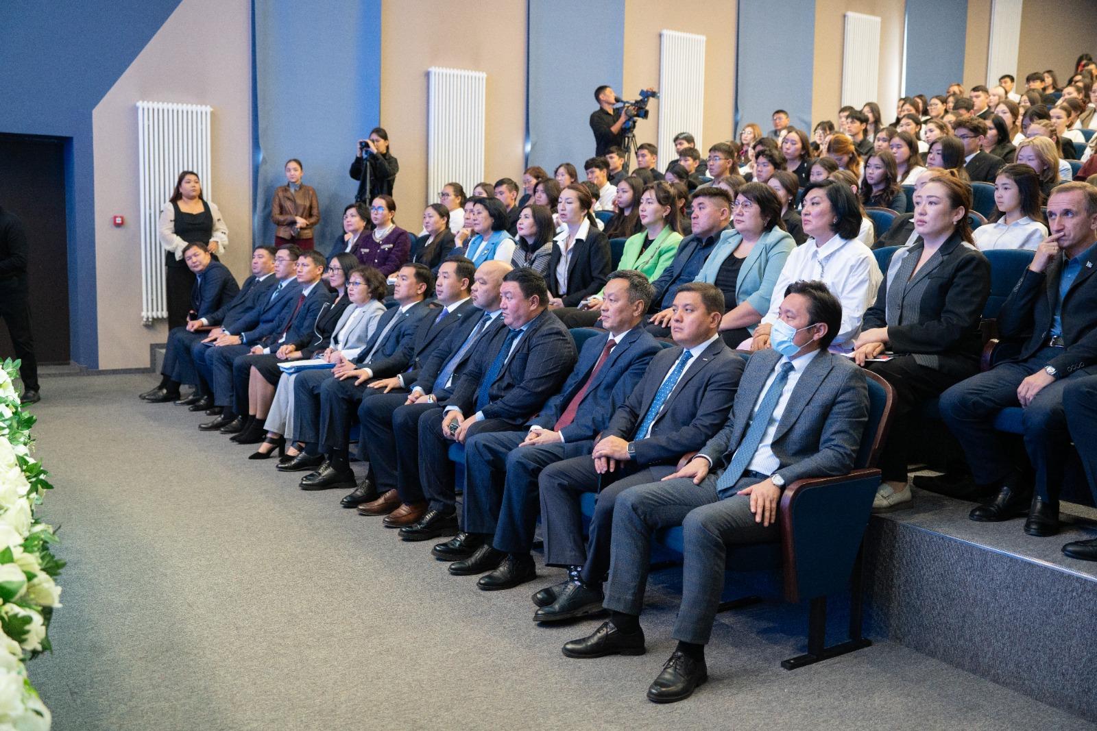 Үлкен әтештерден камминг бабалар